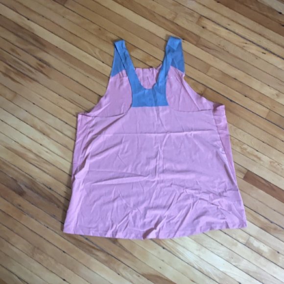 Dusty Rose Nike Dry Fit Top - size XL - Picture 2 of 6